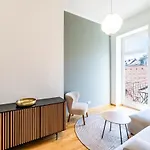 Premium 2br Close To Center Apartment