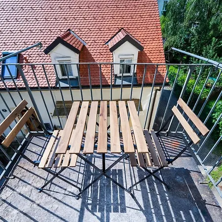 Premium 2br Close To Center Apartment