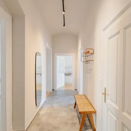 Premium - Walking Distance To Center Apartamento