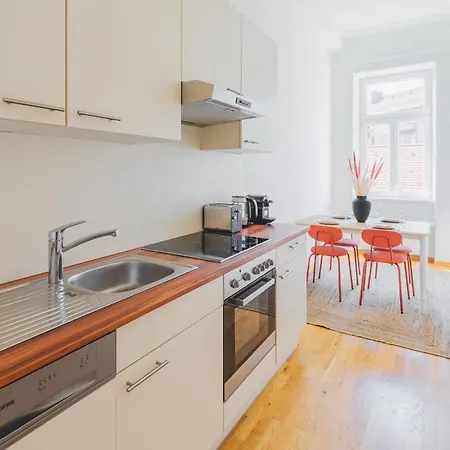 Premium 2br Close To Center 公寓 *